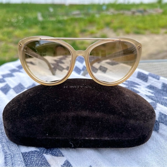 Tom Ford Edita Sunglasses TF384 58mm cat eye gray gradient yellow grey main image 6